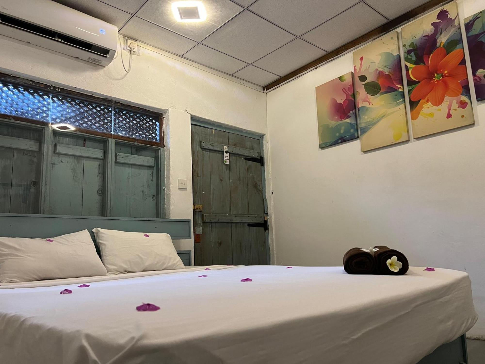 Hostel Cactus Arugambay Arugam Bay Exterior foto
